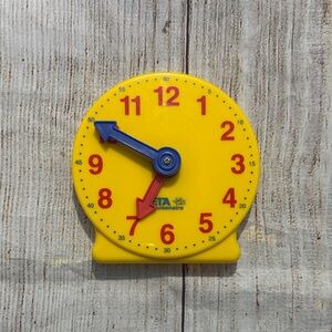 Kids learning clock